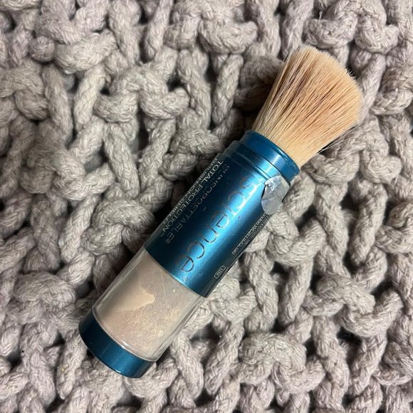 colorescience Sunforgettable Total Protection Brush-On Shield SPF 50 - Picture 4 of 6